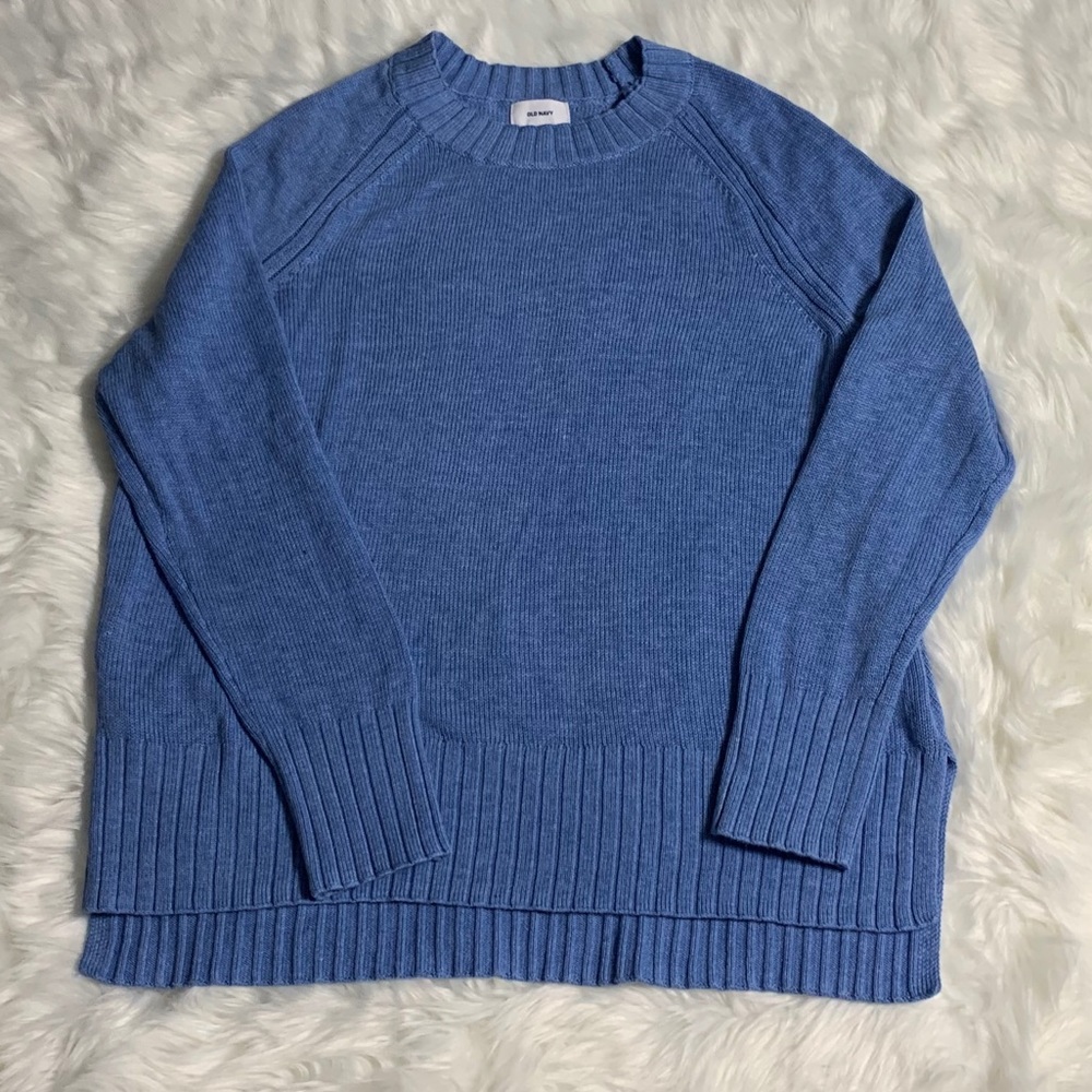 Old Navy Baby Blue Sweater Size Medium